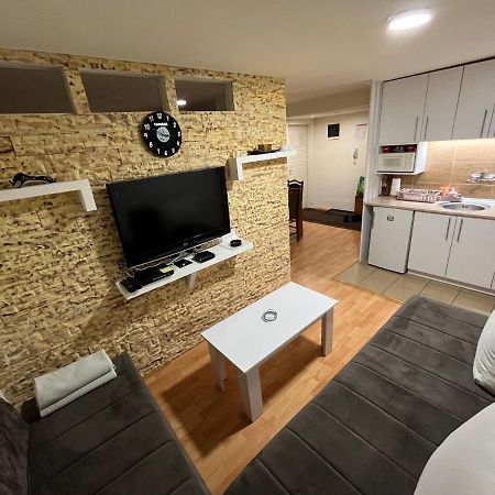 Carapan Apartment Krusevac Ngoại thất bức ảnh